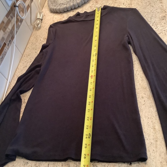 Abercrombie & Fitch Black Long Sleeve Ribbed Top Large Flare - Picture 6 of 6